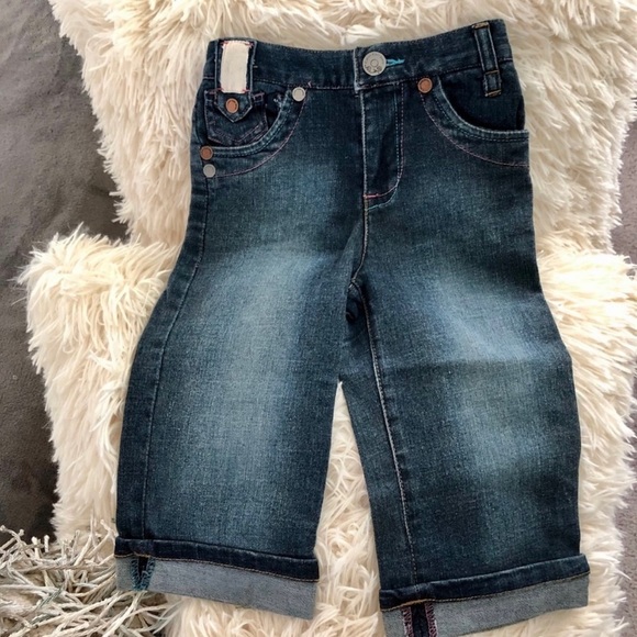 NWT Calvin Klein Jeans Cuffed-Capri | Size: 6x | Kids - Picture 1 of 6